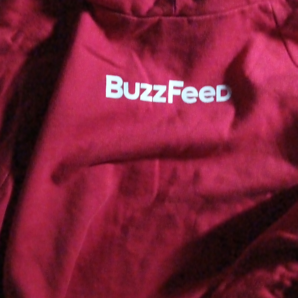 red BuzzFeed jacket - Picture 3 of 3
